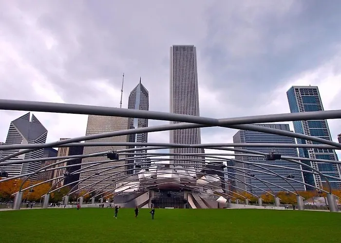 Bright And Stylish 2br On Michigan Ave Near Grant Park, Museum Campus And Lakefront Chicago